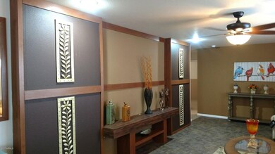 20543 LIVING ROOM 2