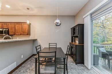 2022 Sugar Creek Dr NW unit A, Cedar Rapids, IA 52405 - photo 6