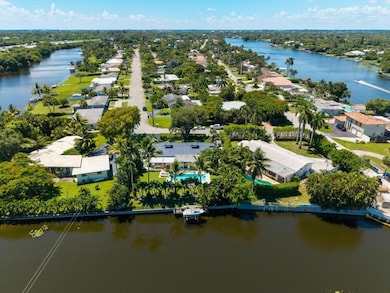 6904 Venetian Way, West Palm Beach, FL 33406 - photo 3