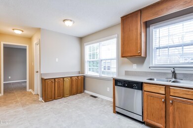 76 Gray Ghost St, Benson, NC 27504 - photo 7