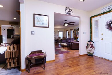 11 McDonald Ln, Rensselaer, NY 12144 - photo 7