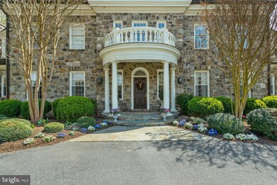 8610 Country Club Dr, Bethesda, MD 20817 - photo 2