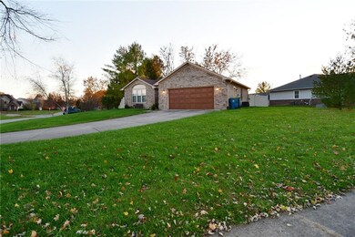 322 West St, Whiteland, IN 46184 - photo 3