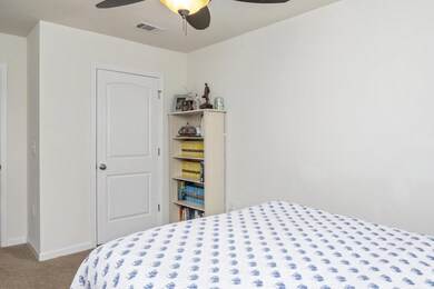 7-web-or-mls-828 Moorhen Way-04