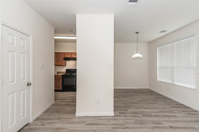 5814 Northern Oak St, Houston, TX 77016 - photo 5