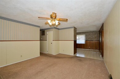 1042 Warwick Rd, Whiteland, IN 46184 - photo 3