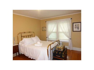 67 Overhill Rd unit second floor, Providence, RI 02906 - photo 6