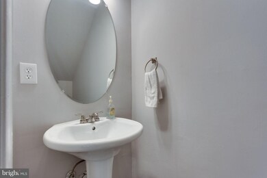 6037 Ticonderoga Ct, Burke, VA 22015 - photo 7