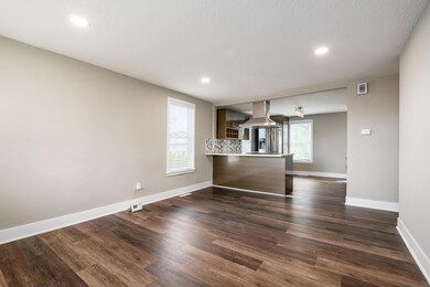 3915 Halsey Place, Columbus, OH 43228 - photo 4