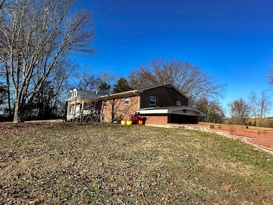1712 Goddard Ln, Dandridge, TN 37725 - photo 5