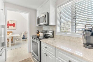 18-web-or-mls-7019 Mid Iron Way Hi Res-8