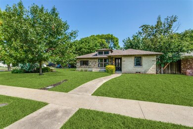 6605 Vada Dr, Dallas, TX 75214 - photo 2