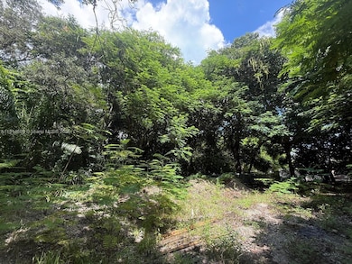 825 NE 149th St, North Miami, FL 33161 - photo 2