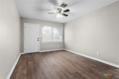 110 North Dr, Copperas Cove, TX 76522 - photo 3