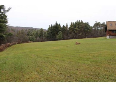 Exterior Front Front lawn