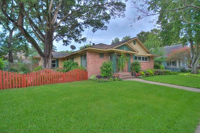 808 Highland St, Houston, TX 77009 - photo 2