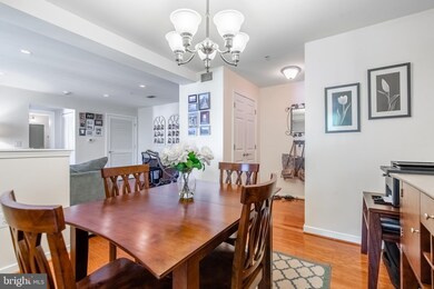 4071 S Four Mile Run Dr unit 301, Arlington, VA 22204 - photo 5