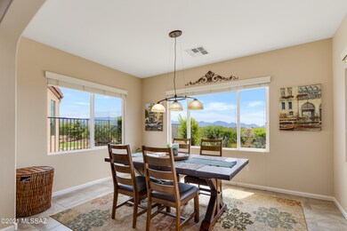 Dining Area Mountain View