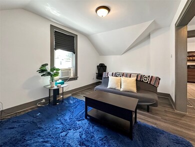 2nd Floor Unit Living Room