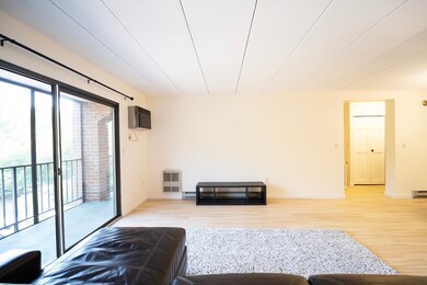 The Regal unit 4407, Medford, MA 02155 - photo 3