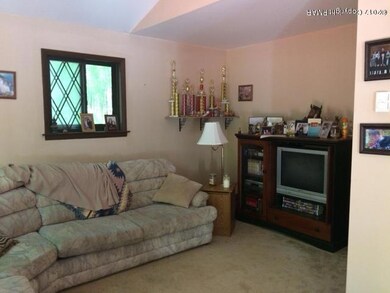 197 Shenkel Rd, Effort, PA 18330 - photo 3