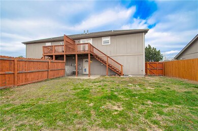 931 E Wildcat Run St, Gardner, KS 66030 - photo 7