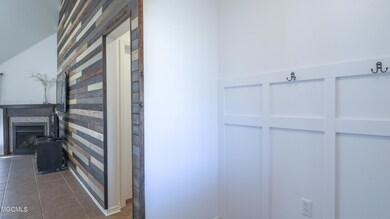 104 Pine Cove-128
