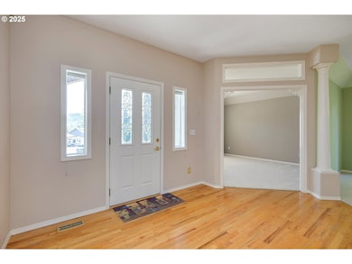 2825 SW Redfern Place, Gresham, OR 97080 - photo 3