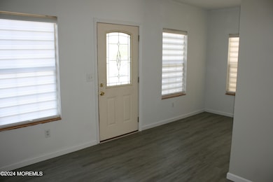 9 Waterview Place, Keansburg, NJ 07734 - photo 4