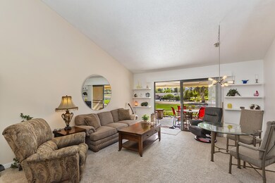 005_Living Room