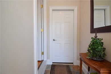 24 Phelps Rd unit B, Middletown, RI 02842 - photo 5