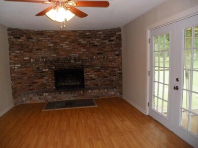 216 Air Park Dr, Warner Robins, GA 31088 - photo 6