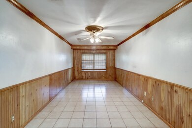 5803 Lavender St, Houston, TX 77026 - photo 5