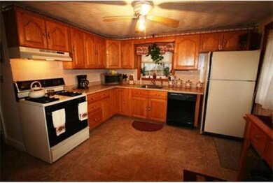 510 Summer St, Weymouth, MA 02188 - photo 4