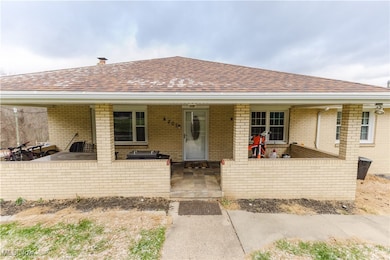 207 Iowa St, Weirton, WV 26062 - photo 6