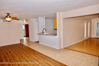 10 Commons Dr, Neptune, NJ 07753 - photo 5