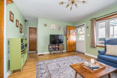 709 Fletcher Ln, Beech Grove, IN 46107 - photo 5