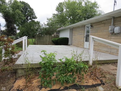 279 Arnold St, Morgantown, IN 46160 - photo 7