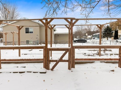 1491 Roundhouse Cir, Shakopee, MN 55379 - photo 6