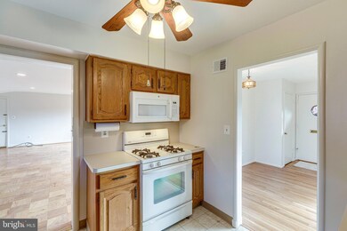 2310 Apache St, Hyattsville, MD 20783 - photo 7