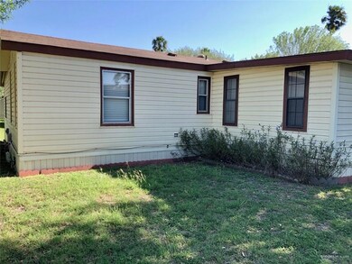 837 Santa Anna Dr, Alamo, TX 78516 - photo 4