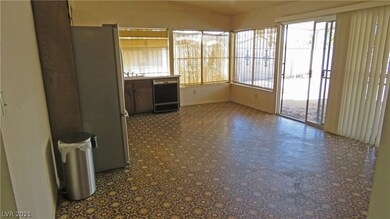 2064 Wagonwheel Ave, Las Vegas, NV 89119 - photo 7