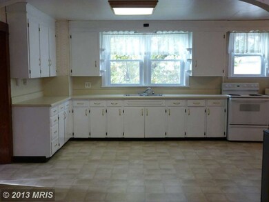 19235 Air View Rd, Hagerstown, MD 21742 - photo 2