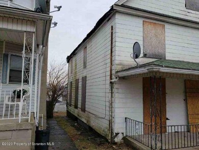 712 N Bromley Ave, Scranton, PA 18504 - photo 3