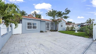 465 NW 119th St, Miami, FL 33168 - photo 2