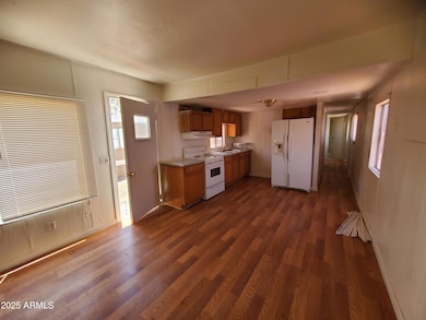 799 W Battaglia Rd unit 22, Eloy, AZ 85131 - photo 2