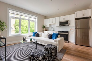 394 Mcgrath Hwy unit 202, Somerville, MA 02143 - photo 3