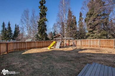 12001 Woodway Cir Anchorage AK-small-014