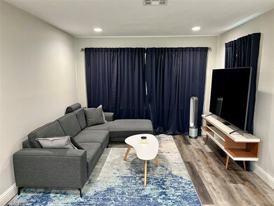 117 Vandel St, Houston, TX 77022 - photo 2