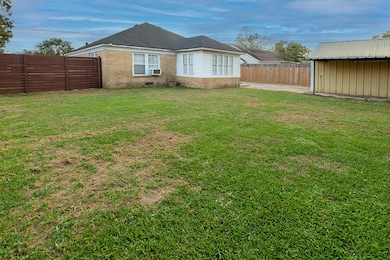 517 Woodard St, Houston, TX 77009 - photo 7